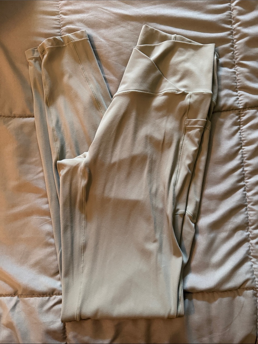 High-Rise Women's Performance Leggings - Light sage NWOT
